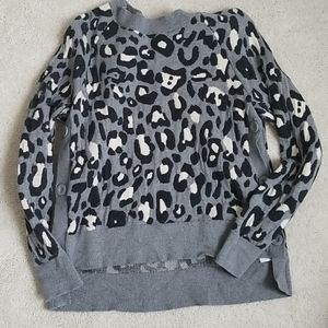 S&D Leopard side button pullover